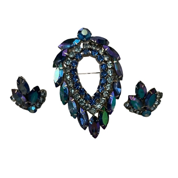 BOOK PIECE Famous Blue Lagoon Demi-Parure by DeLizza & Elster for Sarah Coventry - Picture 8 of 12